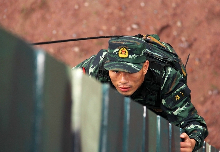 对照美国人写的《朝鲜：我们第一次战败》，来看电影《长津湖》 